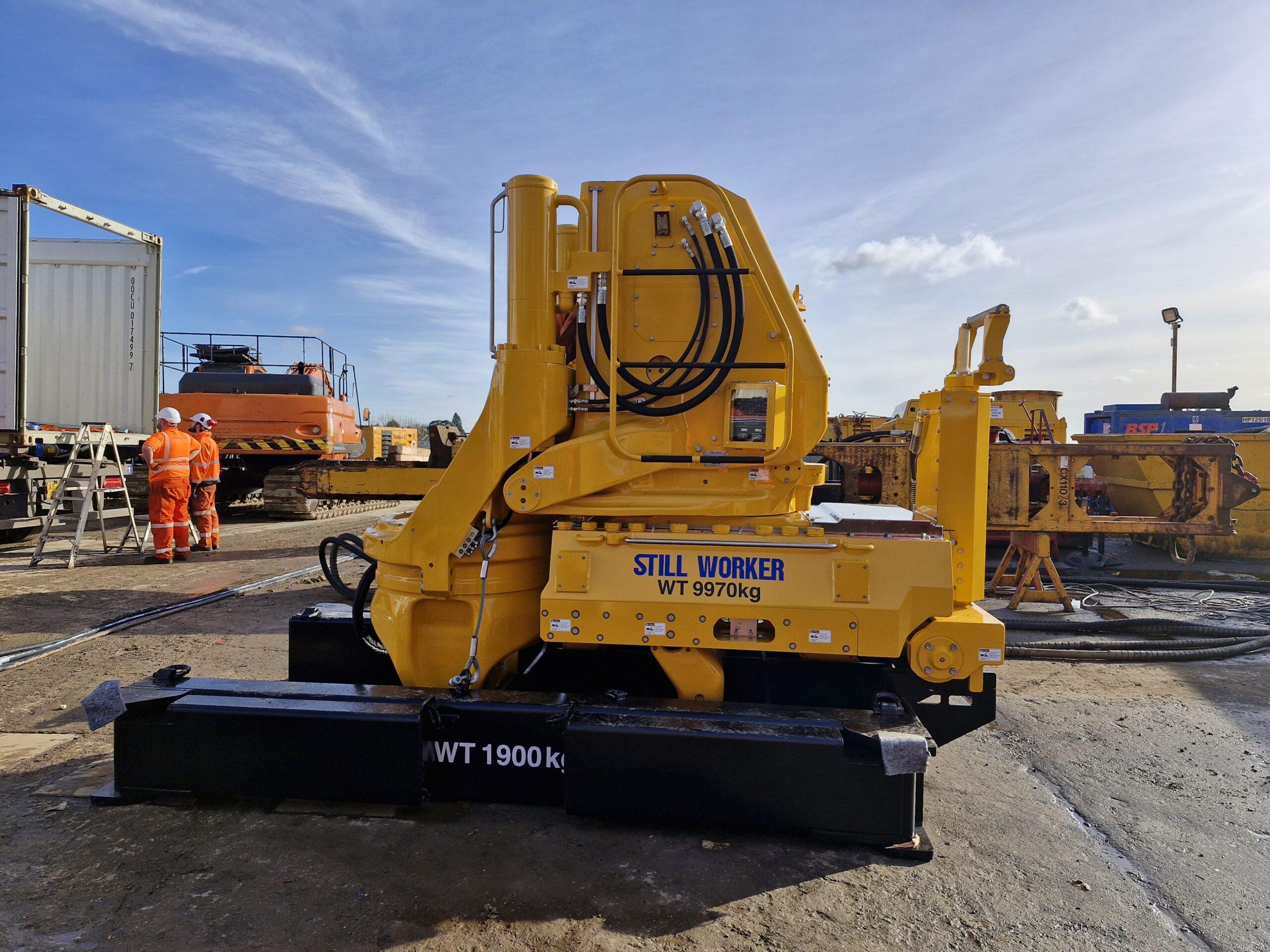 Kowan Silent Piling Still Worker in Yard.